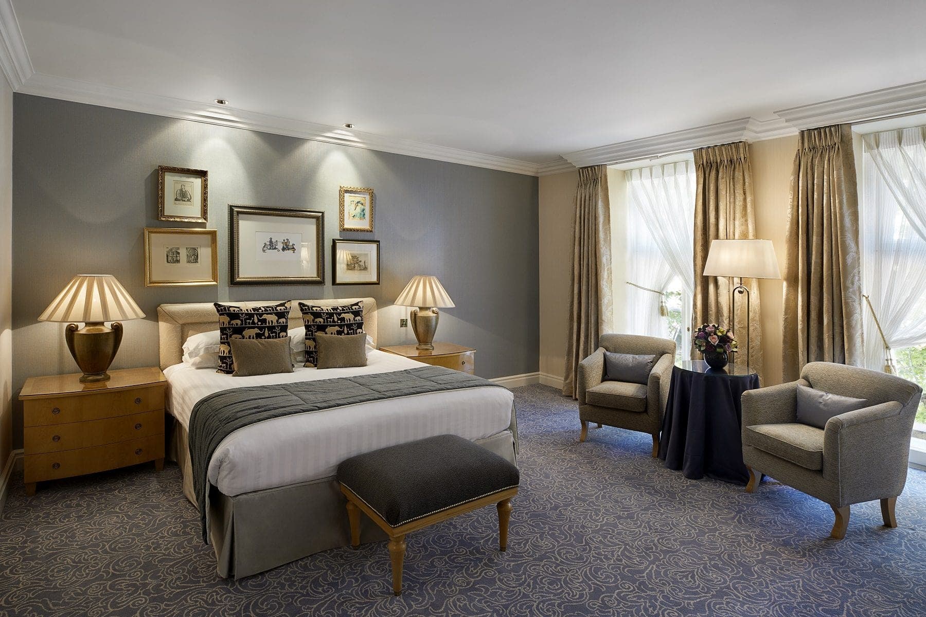 A deluxe room at The Landmark London